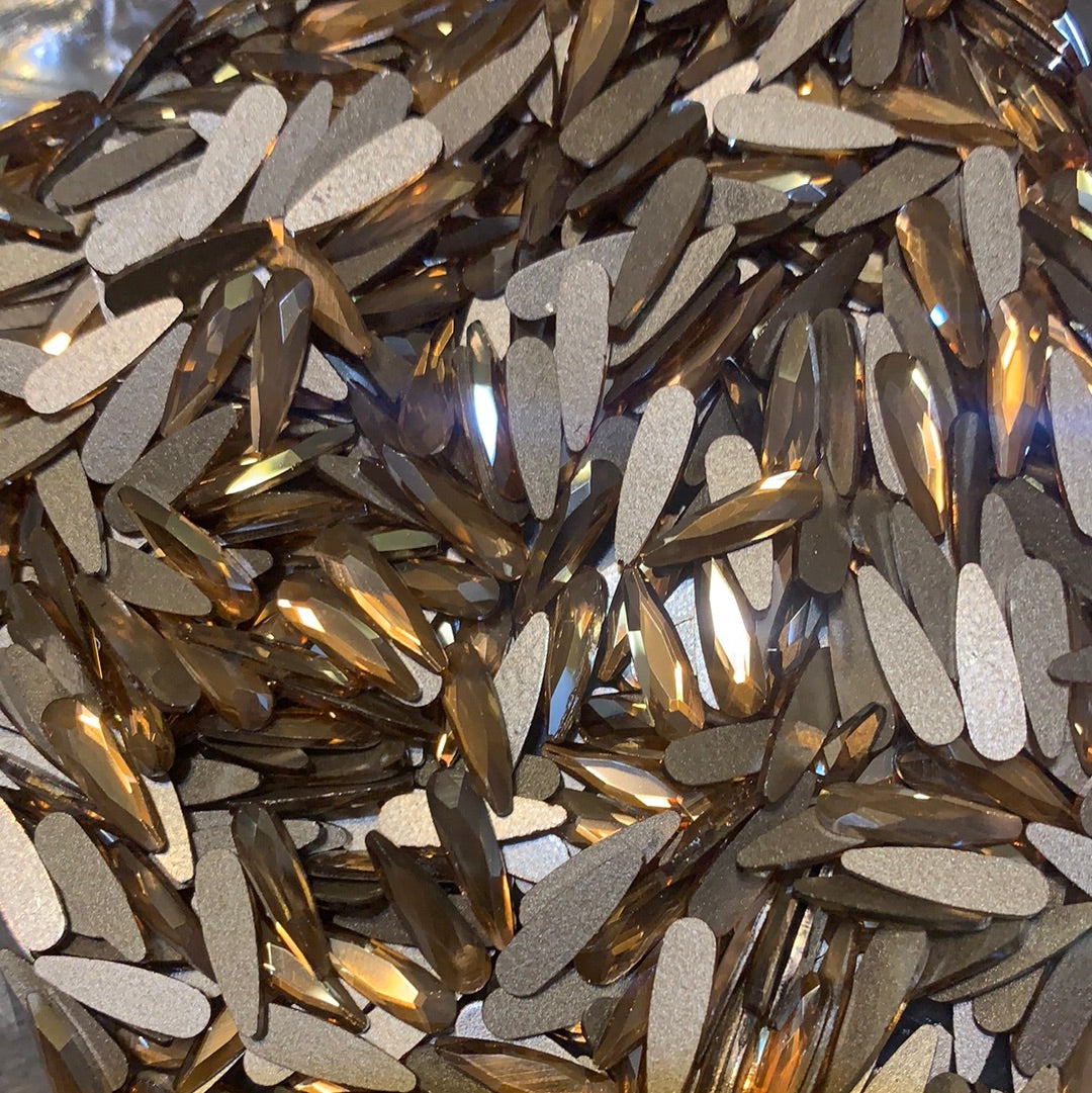 Luxury crystals golden honey raindrop