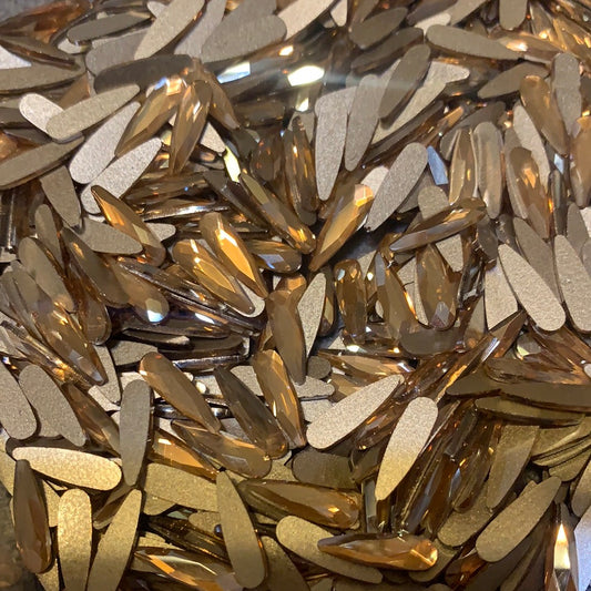 Luxury crystals golden honey raindrop