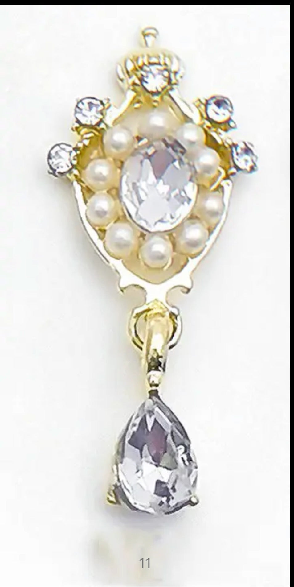 Gold metal charm pearl